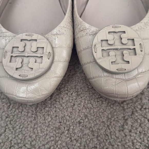 White alligator print Tory Burch flats size 9.5 - Picture 2 of 4
